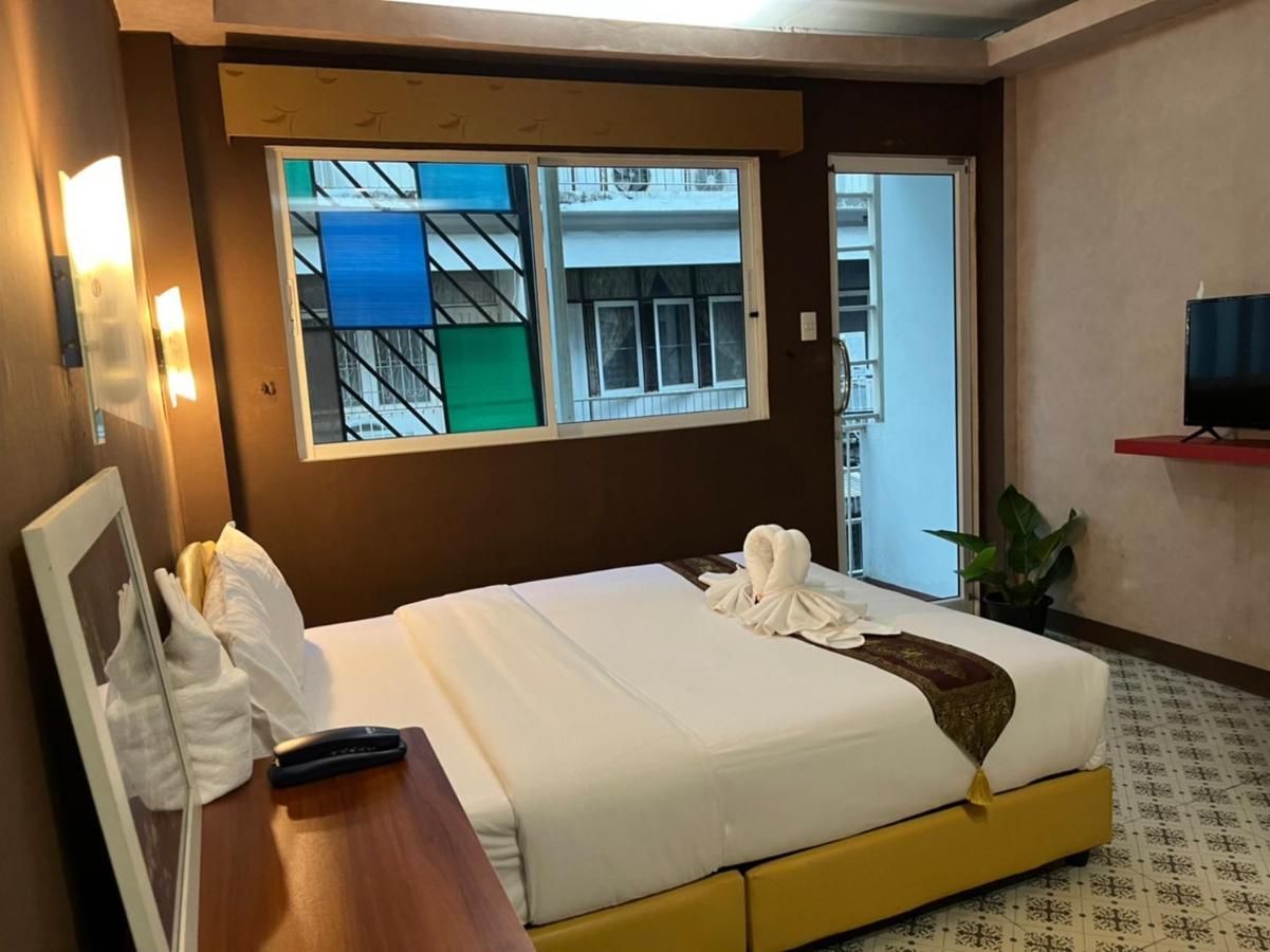 Cozy Rooms Asoke Banguecoque Exterior foto