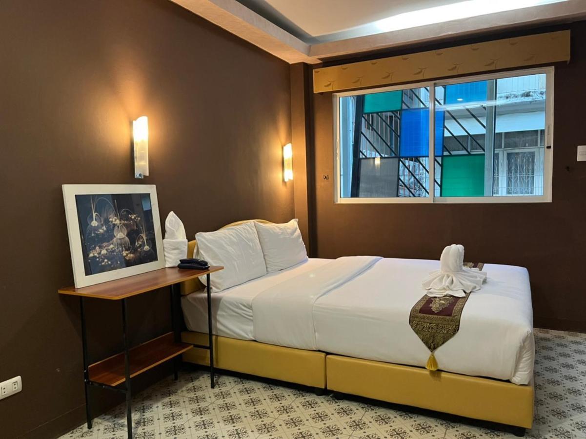 Cozy Rooms Asoke Banguecoque Exterior foto