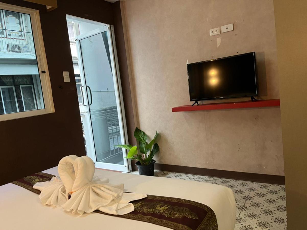 Cozy Rooms Asoke Banguecoque Exterior foto